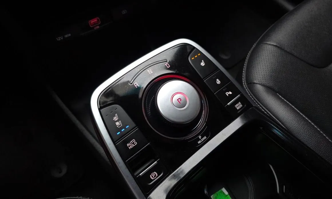 Kia Niro — фото 6