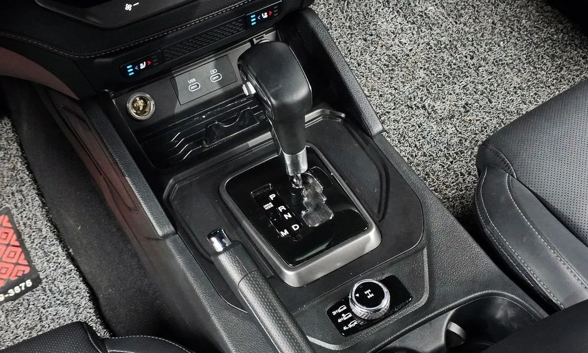 KG Mobility (Ssangyong) Rexton — фото 10