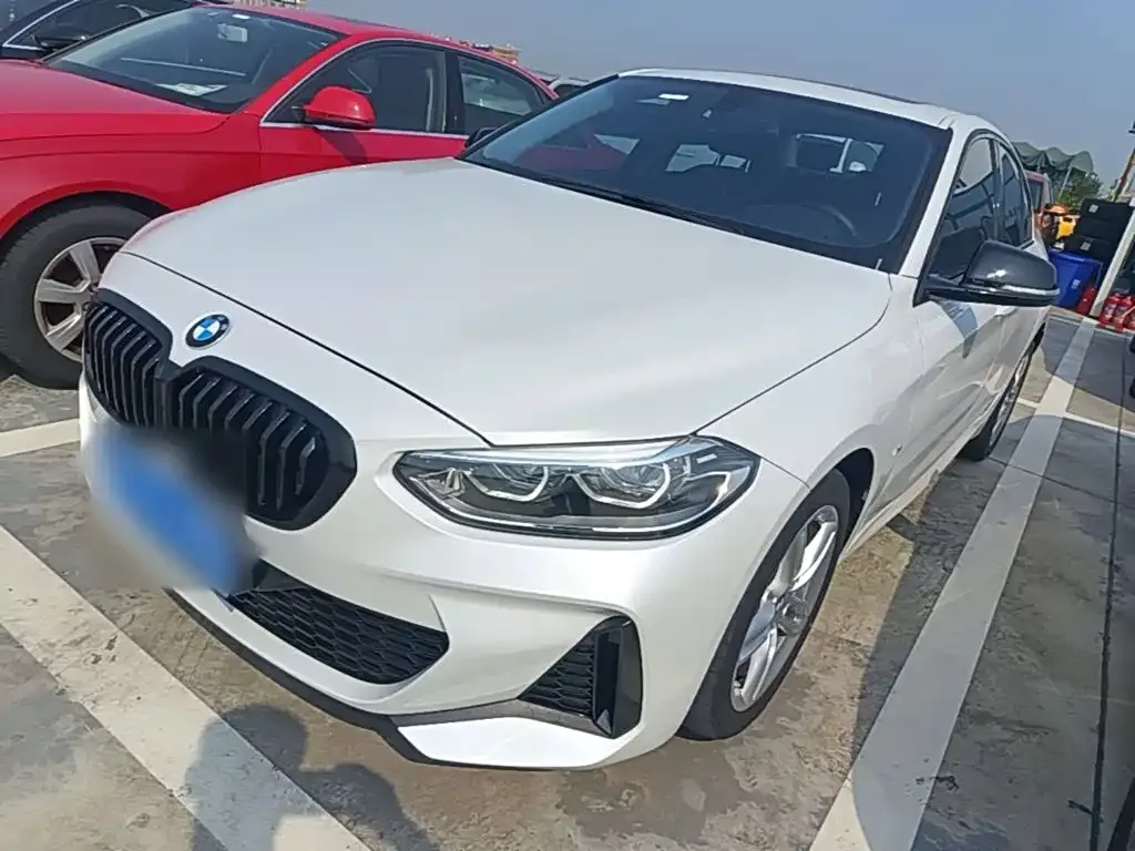 BMW 1 Series — фото 1