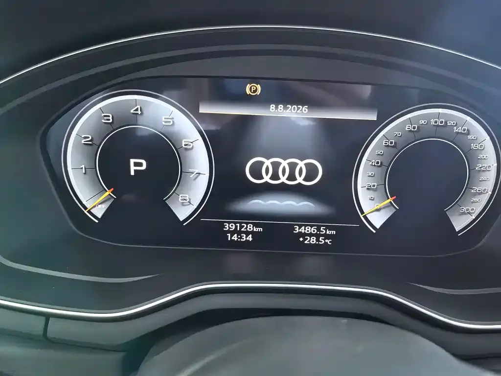 Audi A4L — фото 10