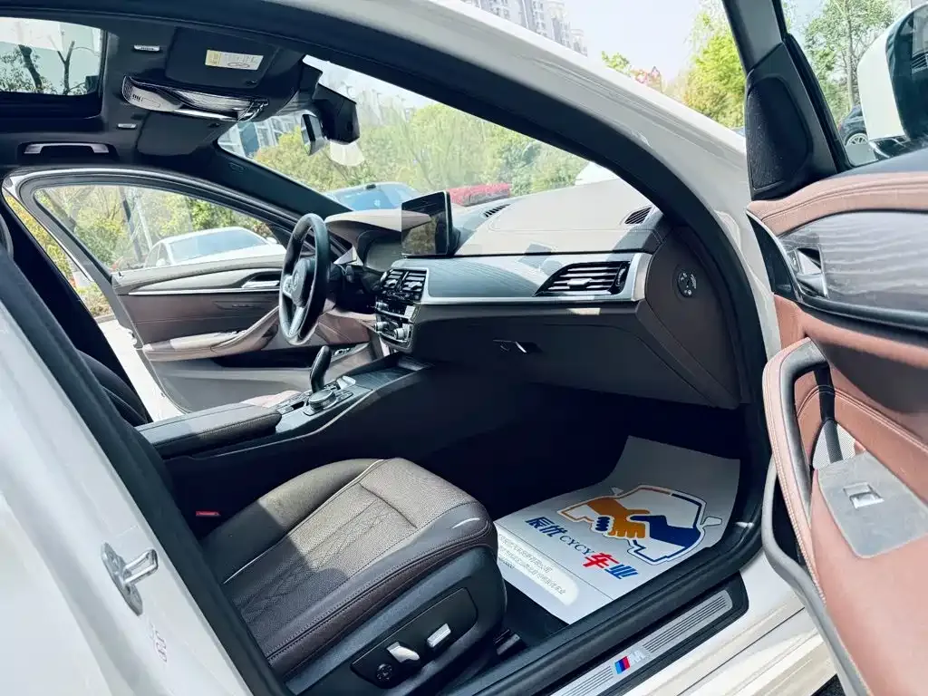 BMW 5 Series New Energy — фото 8