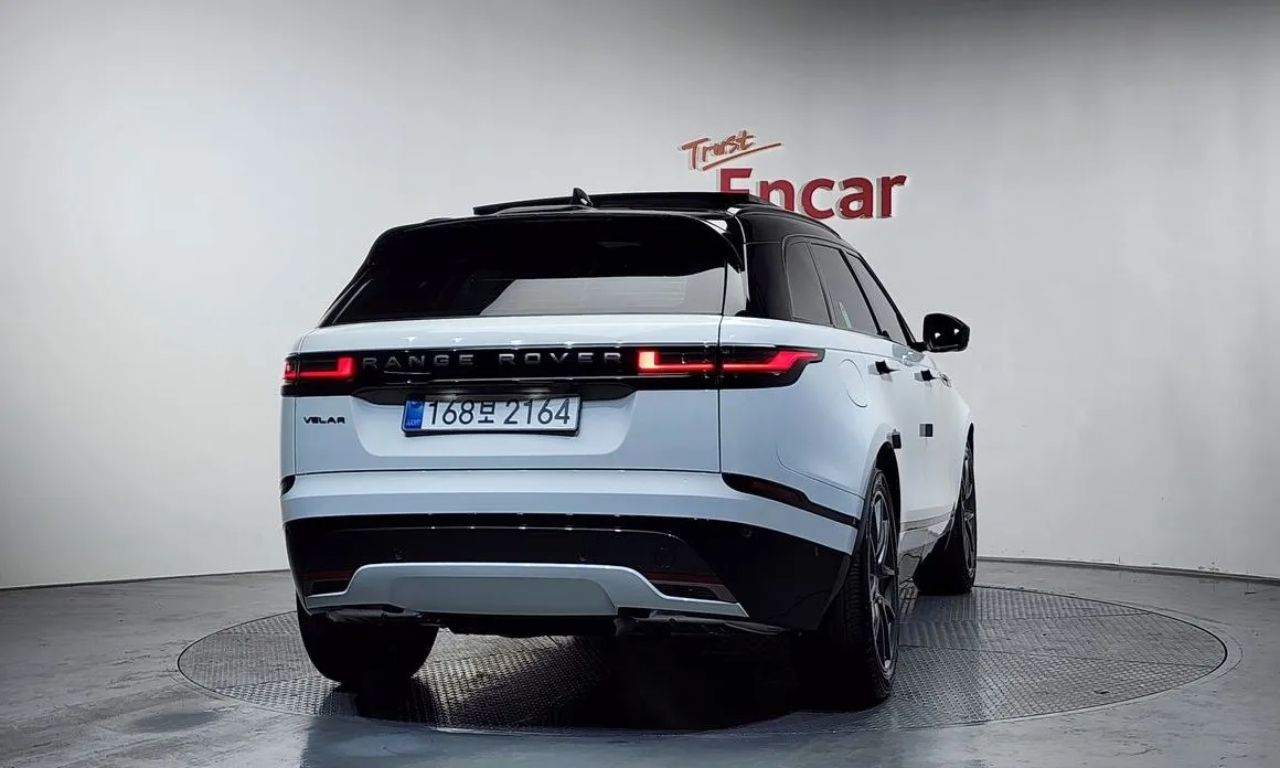 Land Rover Range Rover Velar — фото 10