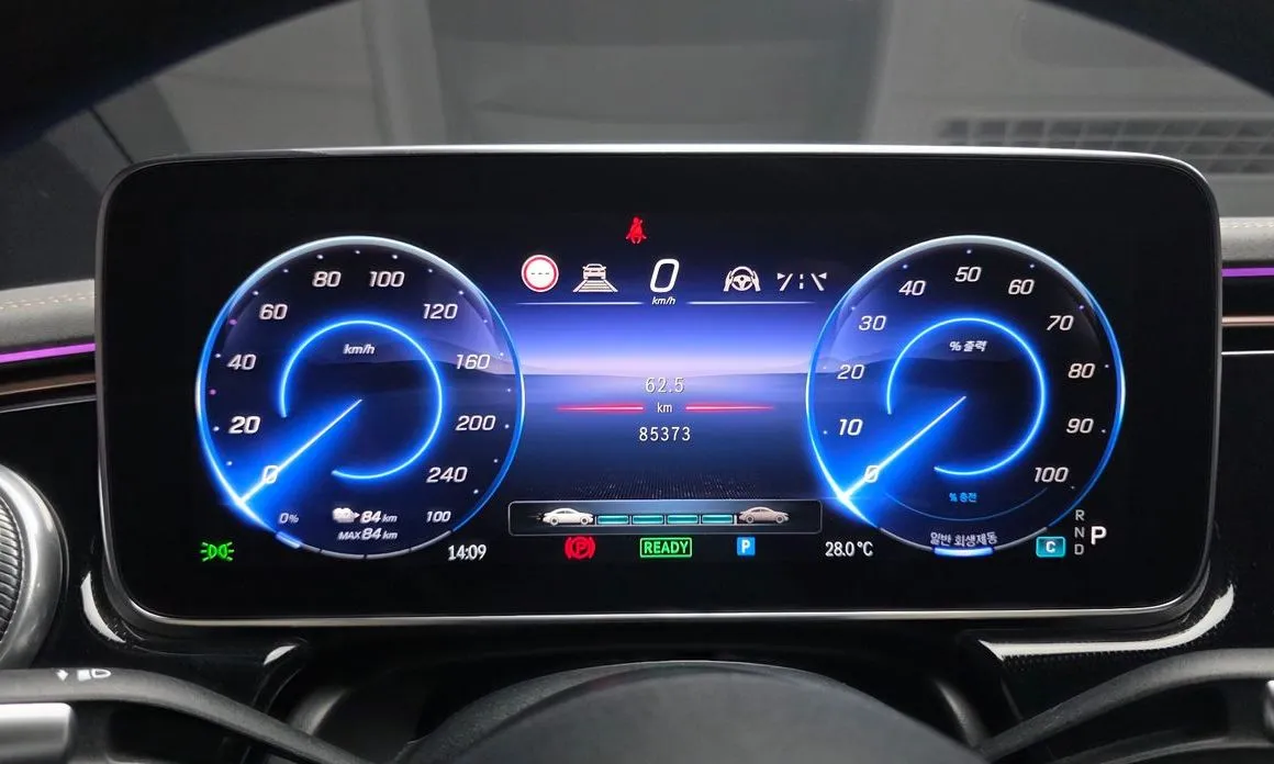 Mercedes-Benz EQS — фото 10