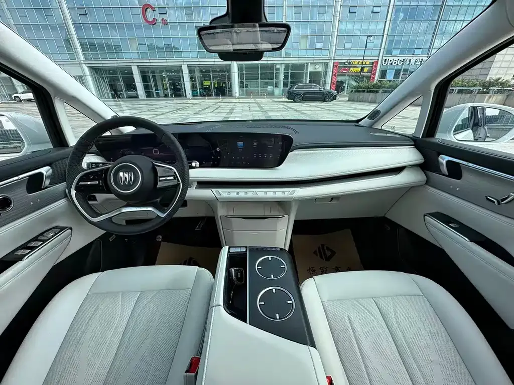 Buick GL8 Hybrid — фото 5