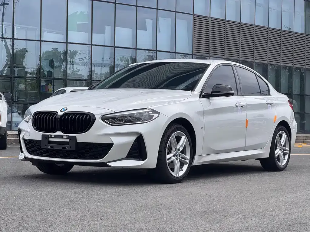 BMW 1 Series — фото 1