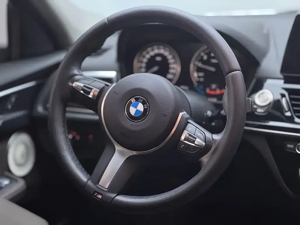 BMW 1 Series — фото 2