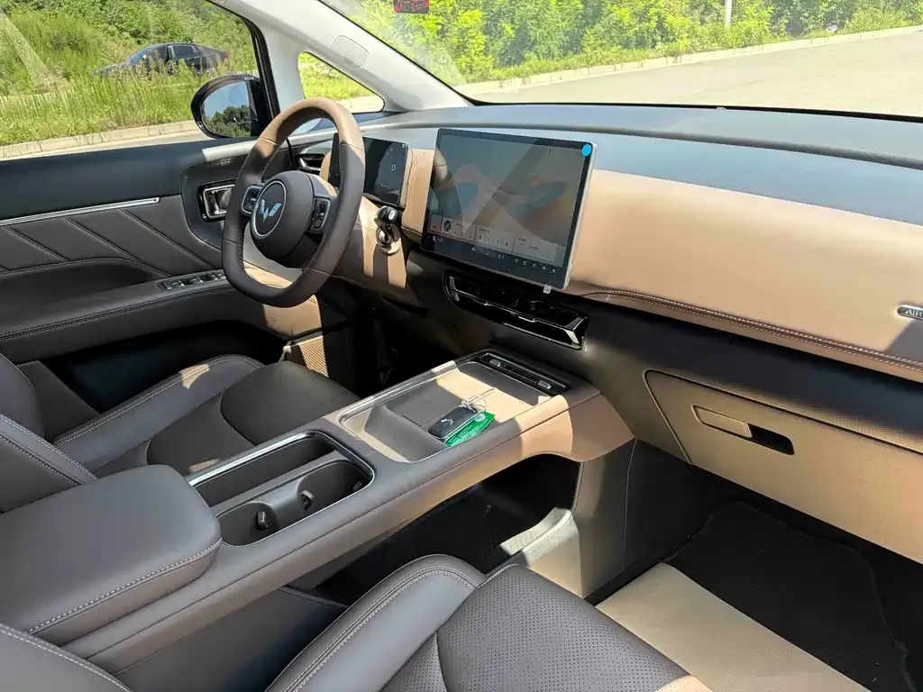 Wuling Starlight 730 New Energy — фото 7