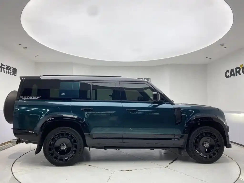 Land Rover Defender — фото 5