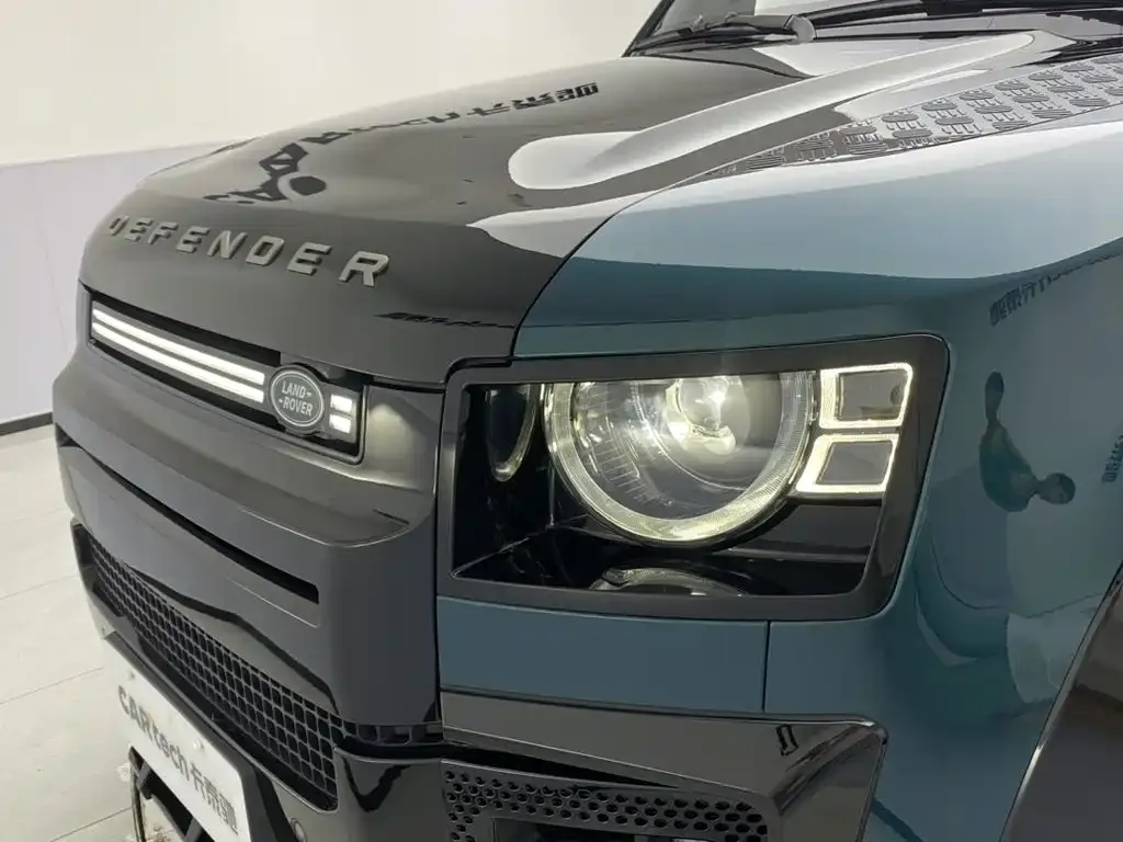 Land Rover Defender — фото 9