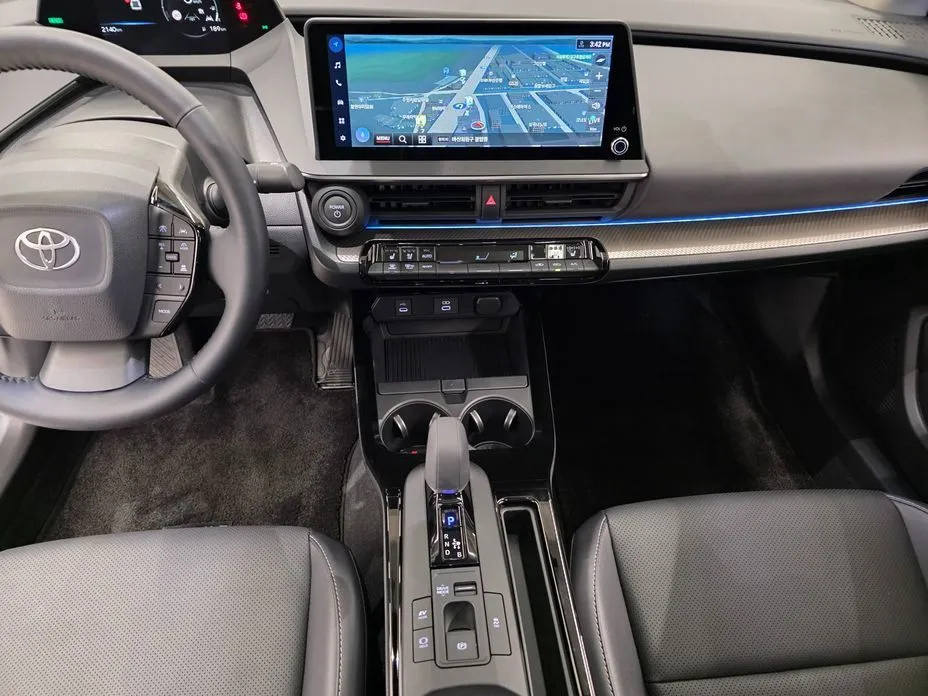 Toyota Prius — фото 2