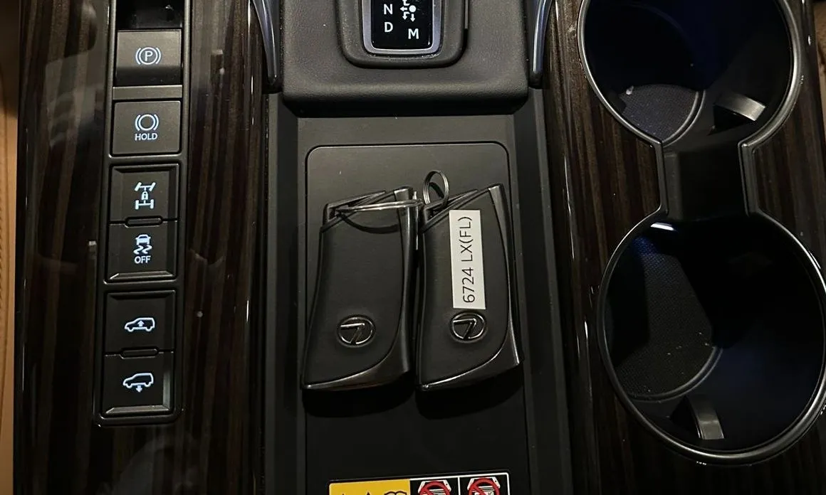 Lexus LX — фото 4