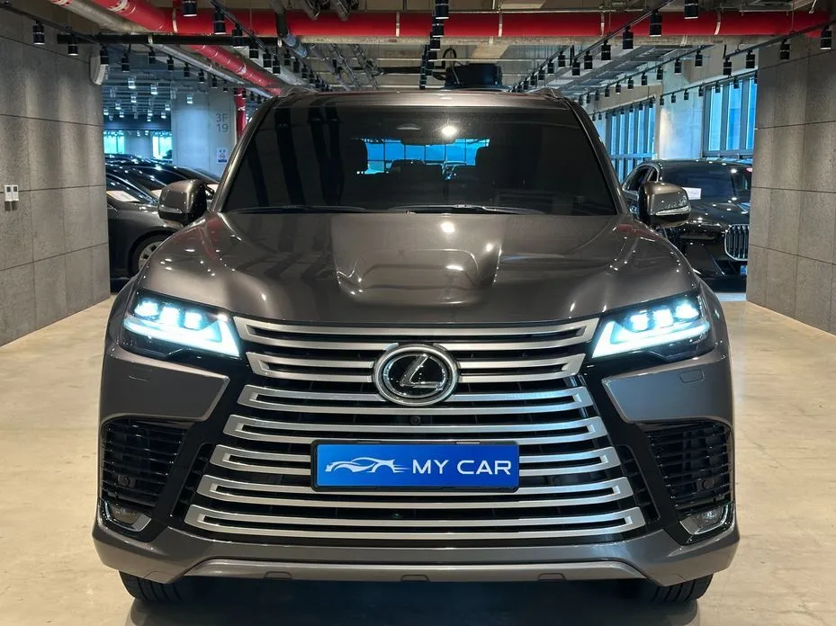 Lexus LX — фото 7