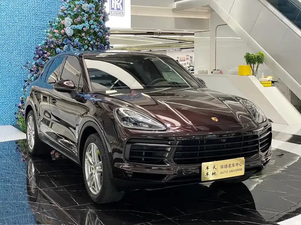 Porsche Cayenne Hybrid — фото 4