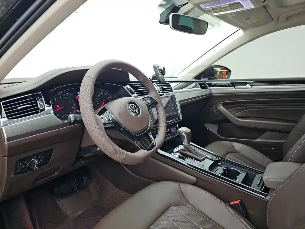 Volkswagen Phideon — фото 8