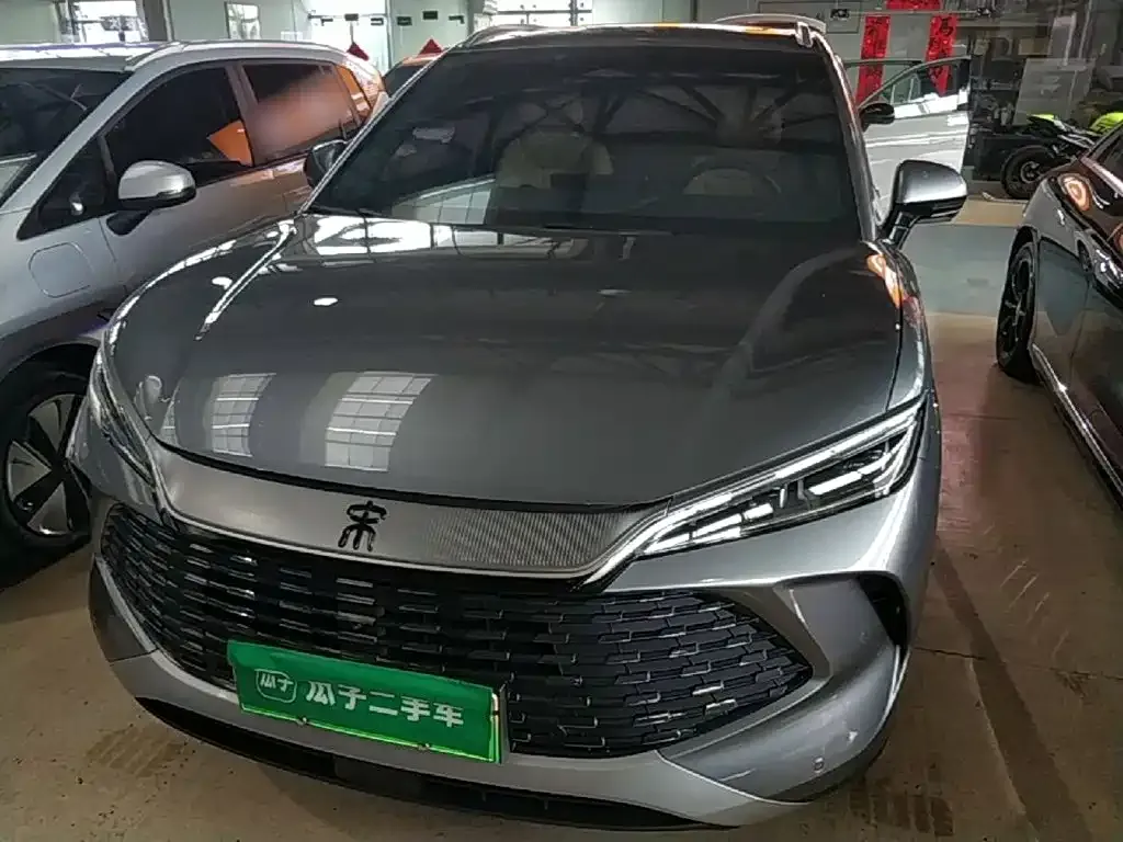 BYD L DM-i — фото 6
