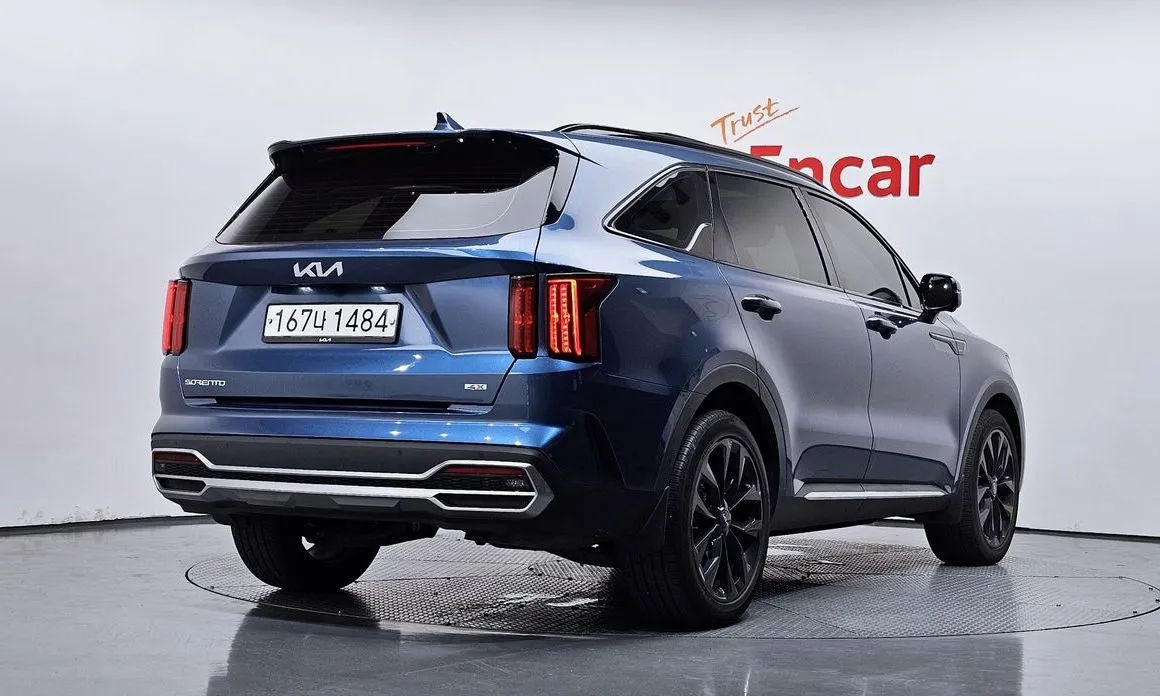 Kia Sorento — фото 5