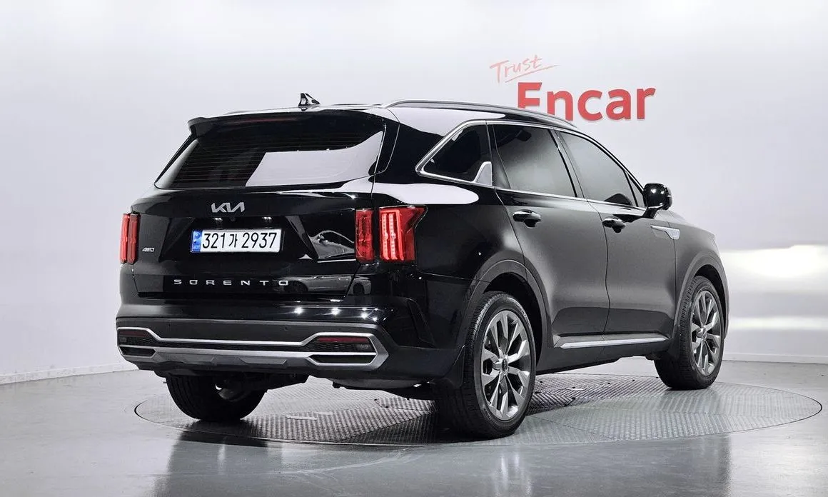 Kia Sorento — фото 9