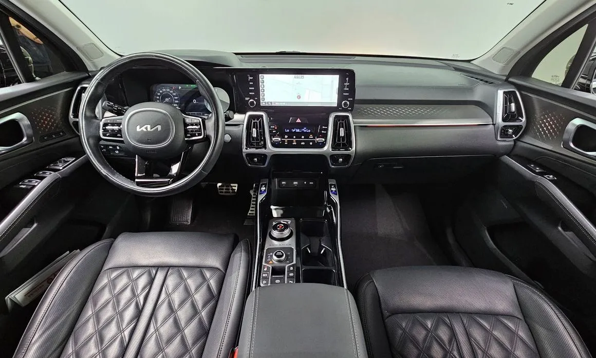 Kia Sorento — фото 7
