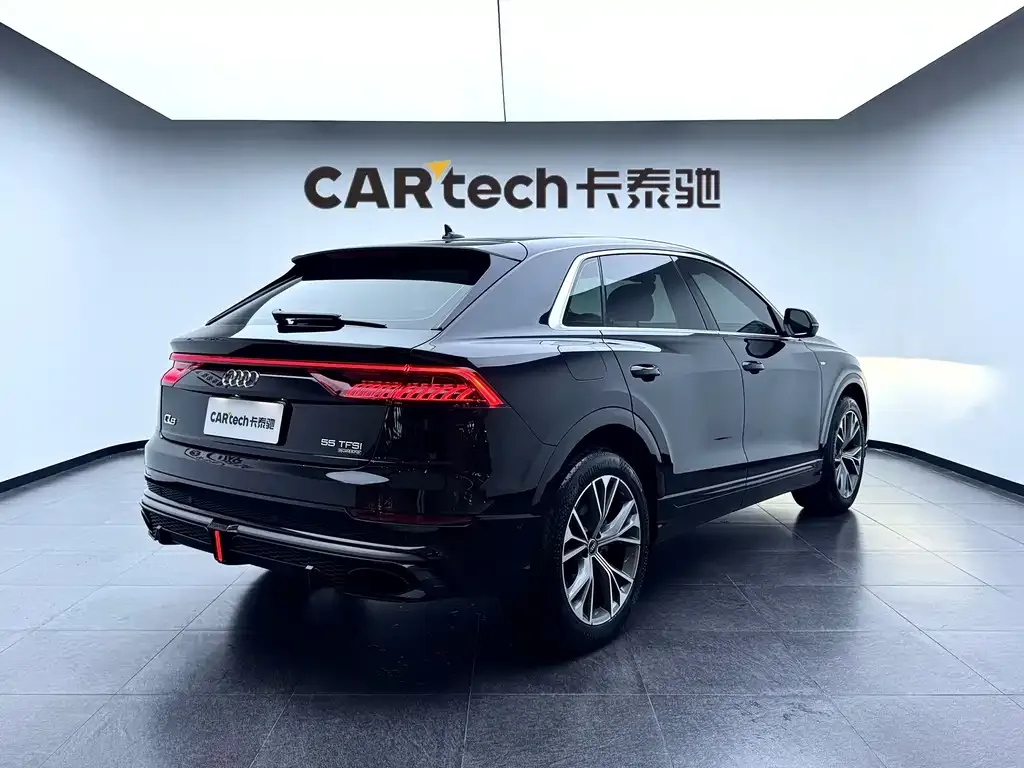 Audi Q8 — фото 5