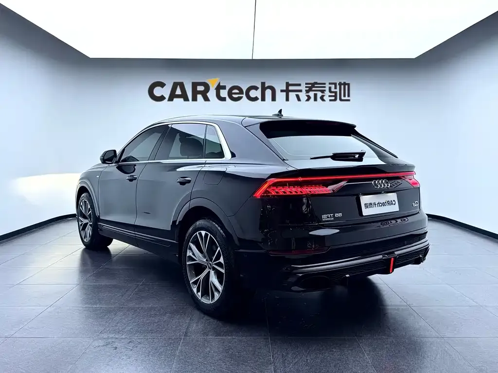 Audi Q8 — фото 4