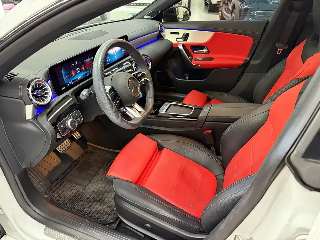 Mercedes-Benz CLA AMG — фото 3
