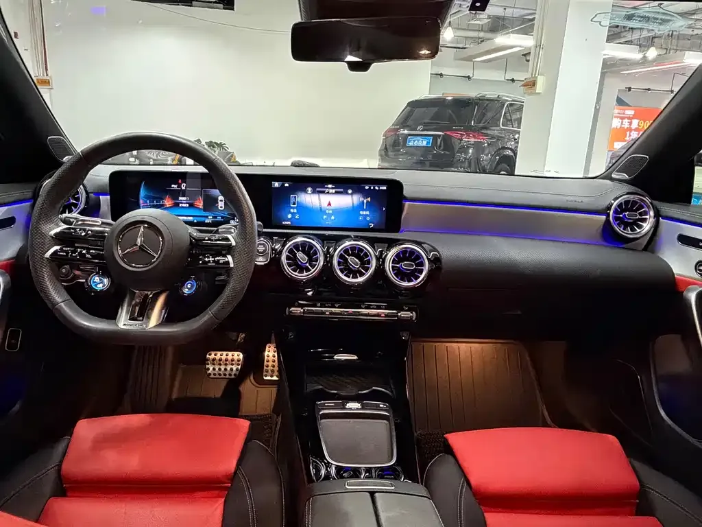 Mercedes-Benz CLA AMG — фото 6