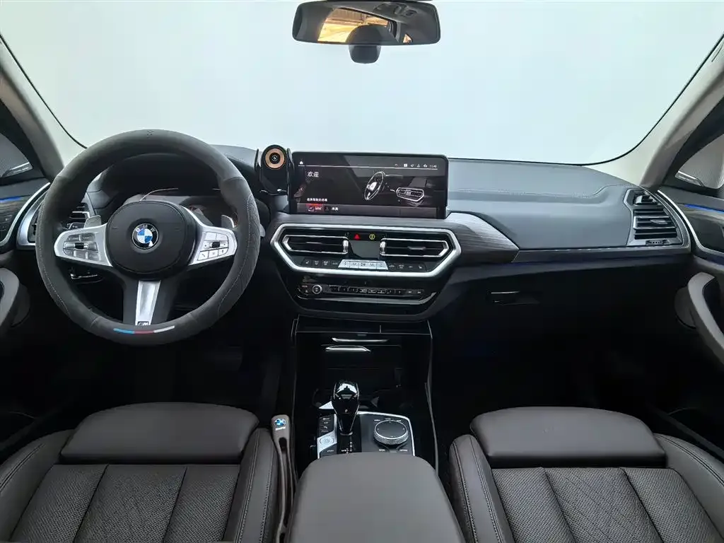 BMW X3 — фото 10