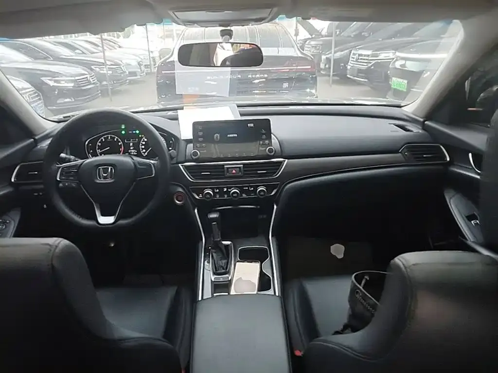 Honda Accord — фото 4