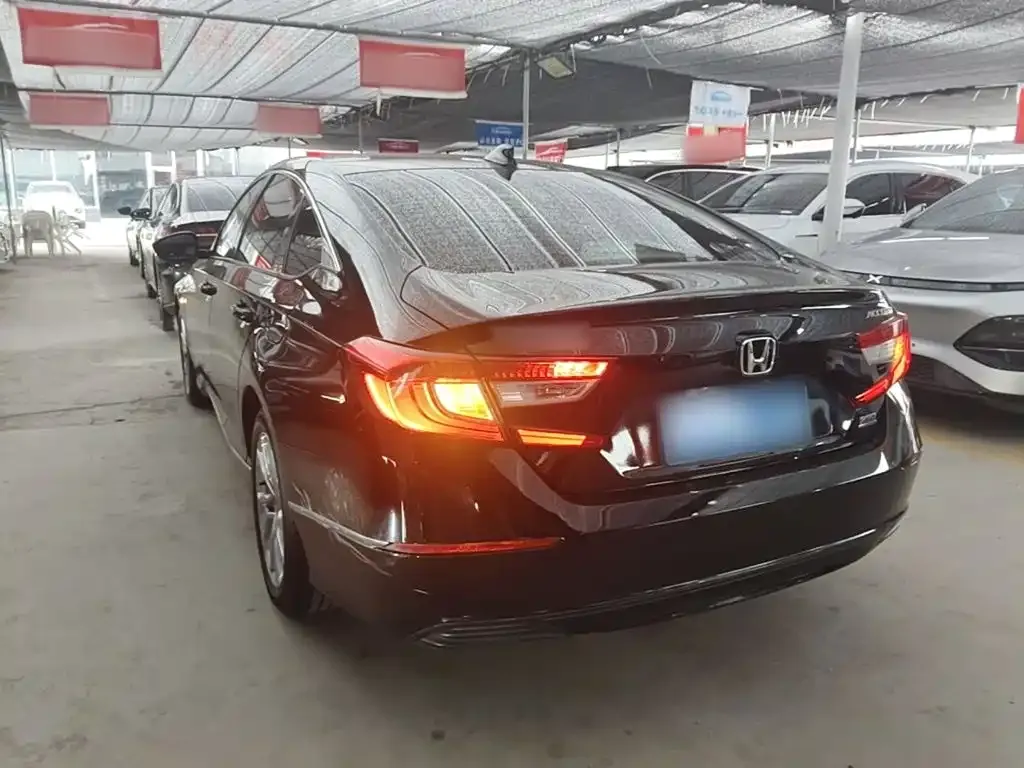 Honda Accord — фото 3