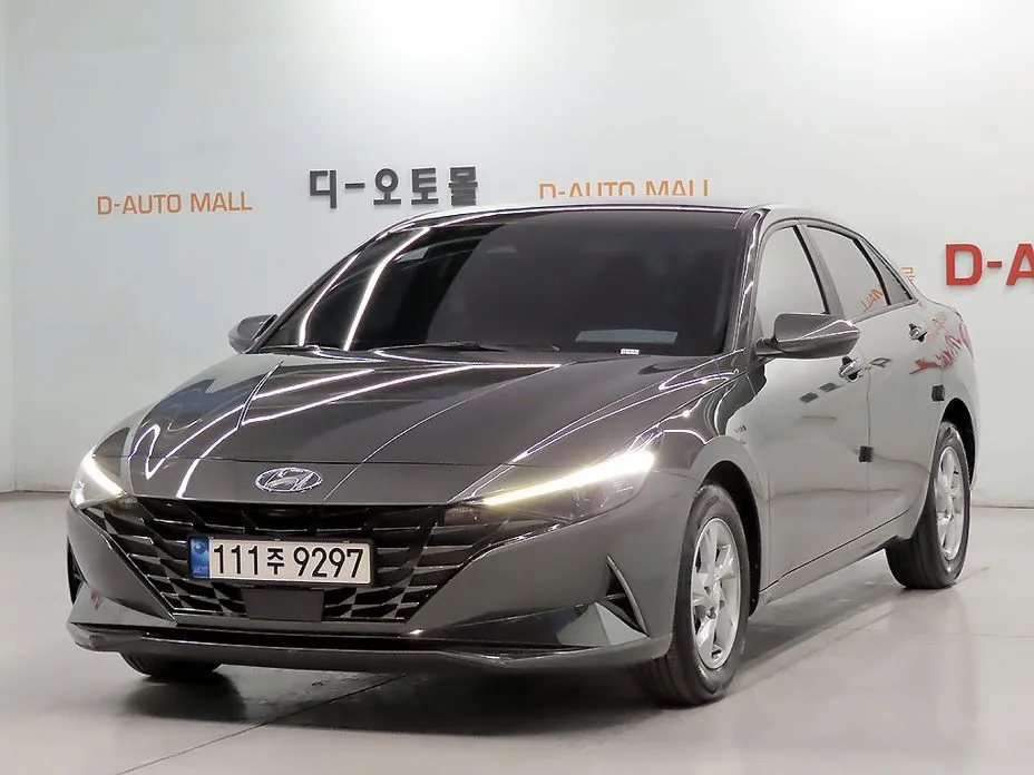 Hyundai AVANTE — фото 1