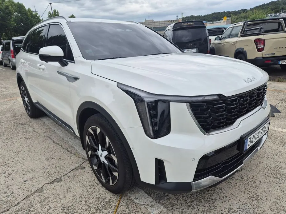 Kia Sorento — фото 5
