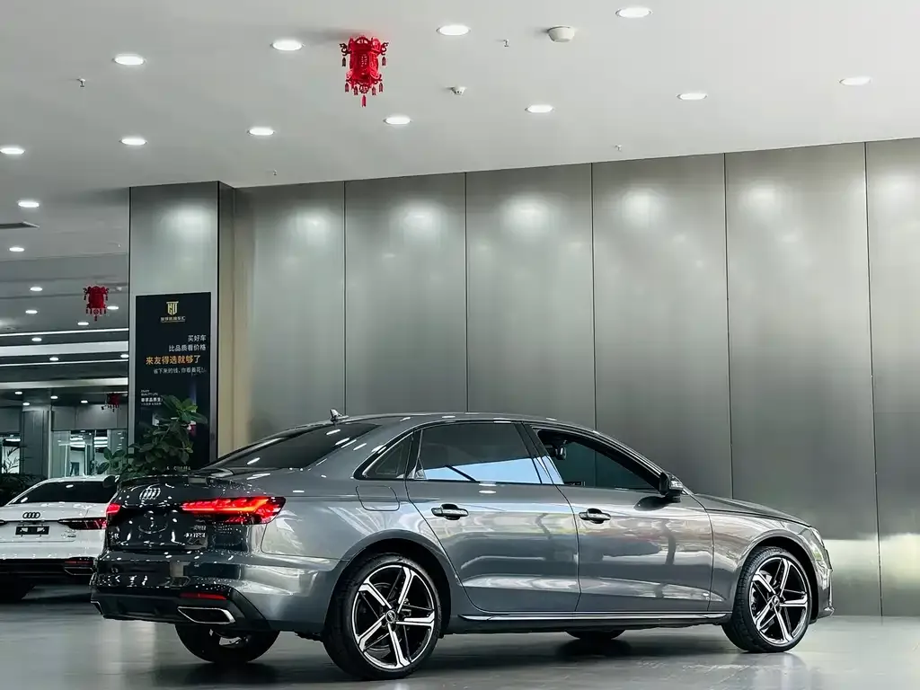 Audi A4L — фото 4