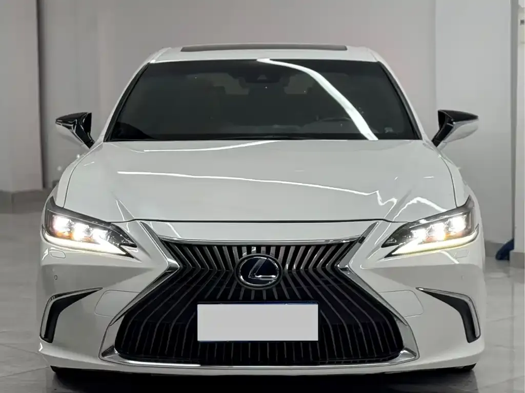 Lexus ES — фото 6