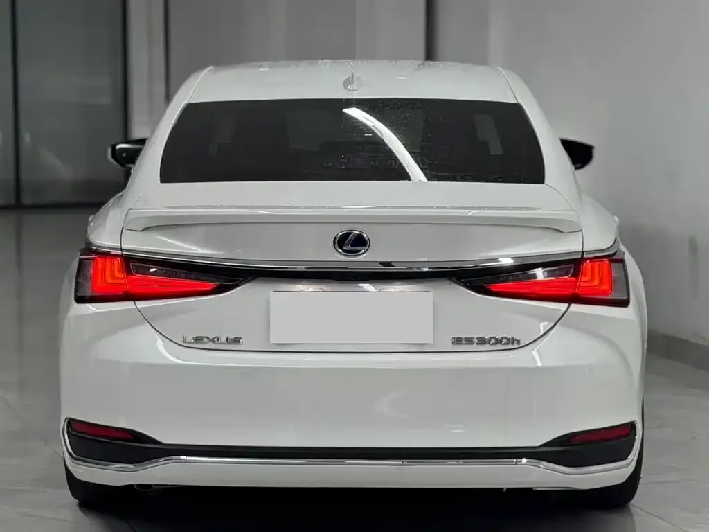 Lexus ES — фото 3