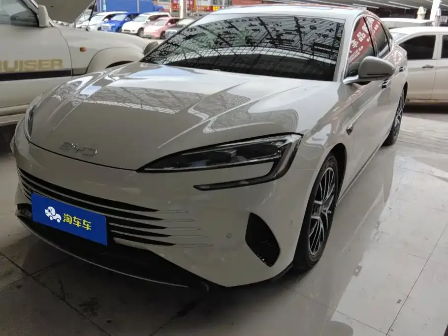 BYD Seal 07 DM-i — фото 1