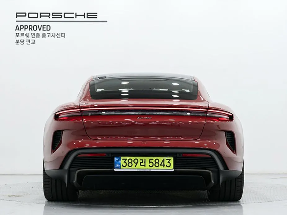 Porsche Taycan — фото 5