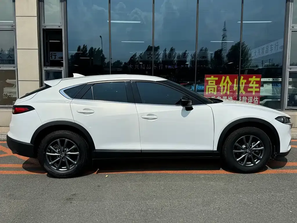 Mazda CX-4 — фото 4