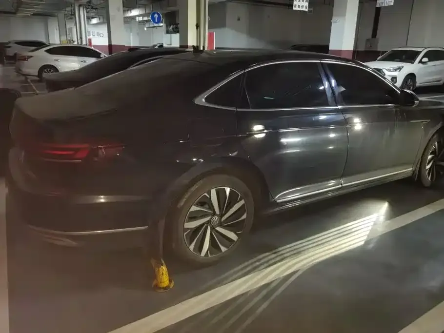 Volkswagen Passat — фото 5
