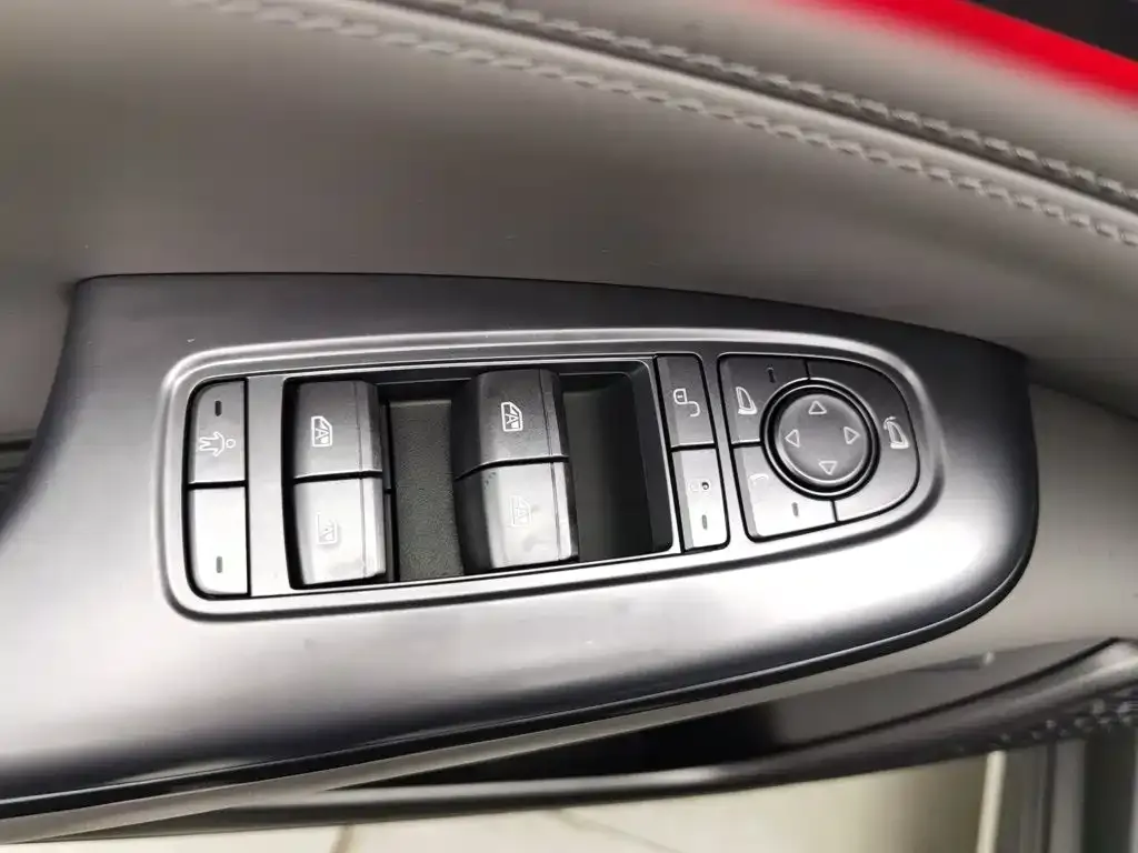 BYD Seal — фото 6