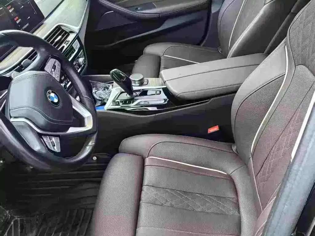 BMW 5 Series — фото 6