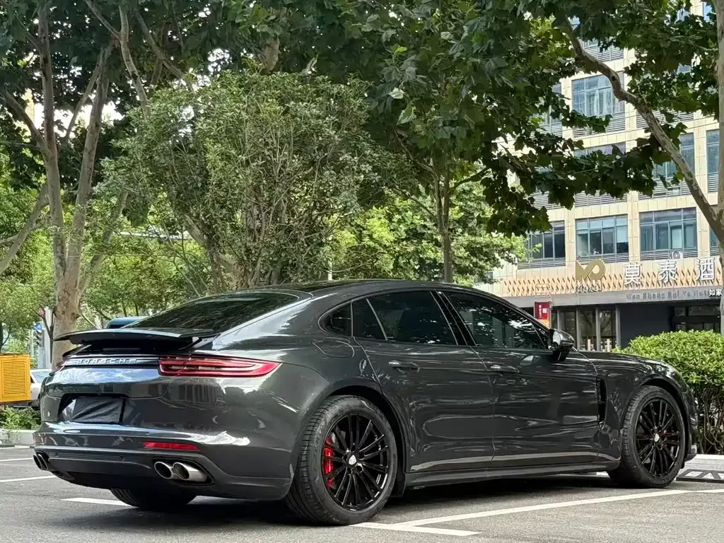 Porsche Panamera — фото 10