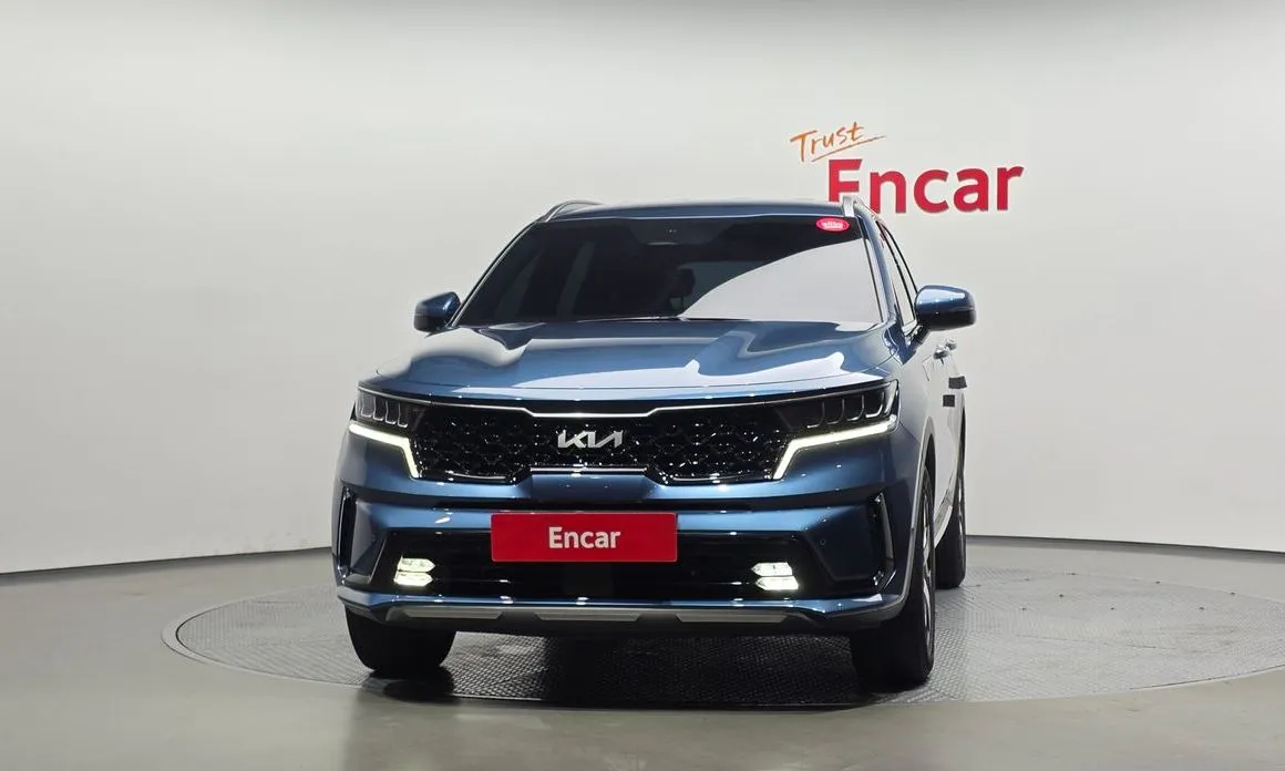 Kia Sorento — фото 8