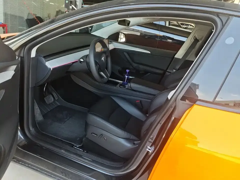 Tesla Model Y — фото 5