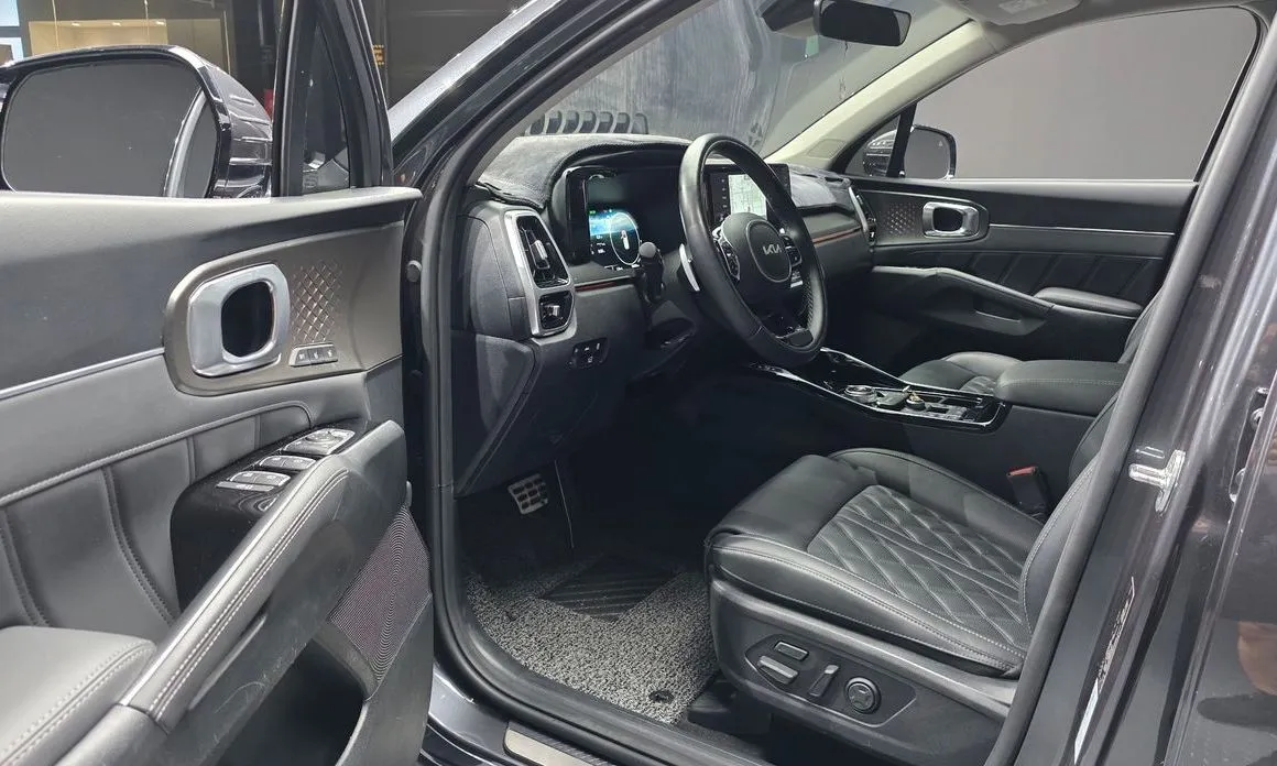 Kia Sorento — фото 7