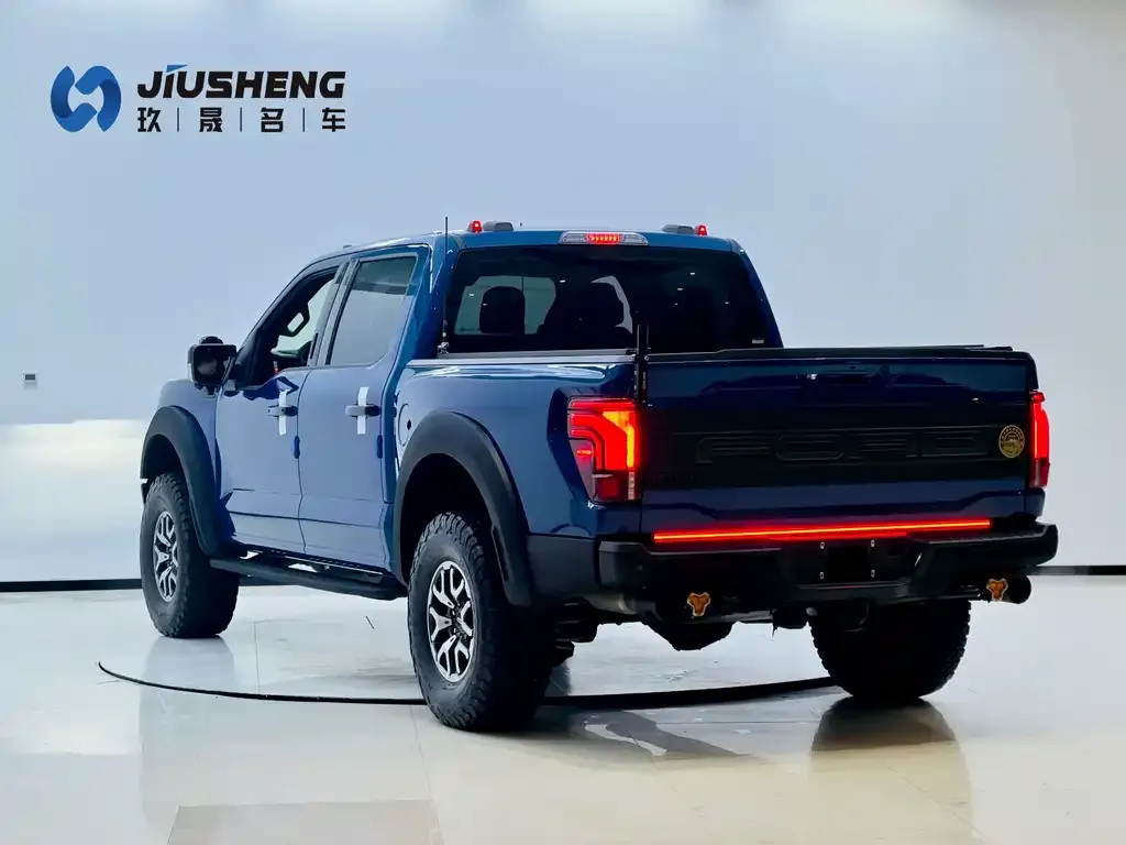 Ford F-150 Raptor — фото 10