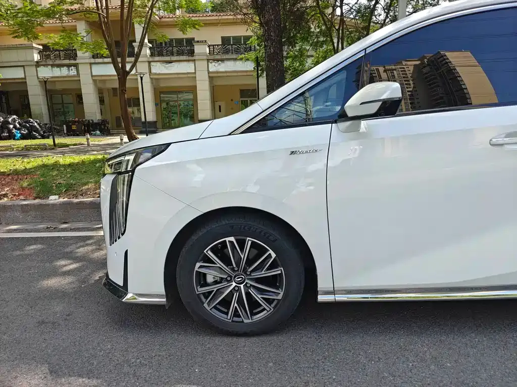GAC Motor Trumpchi M8 — фото 8