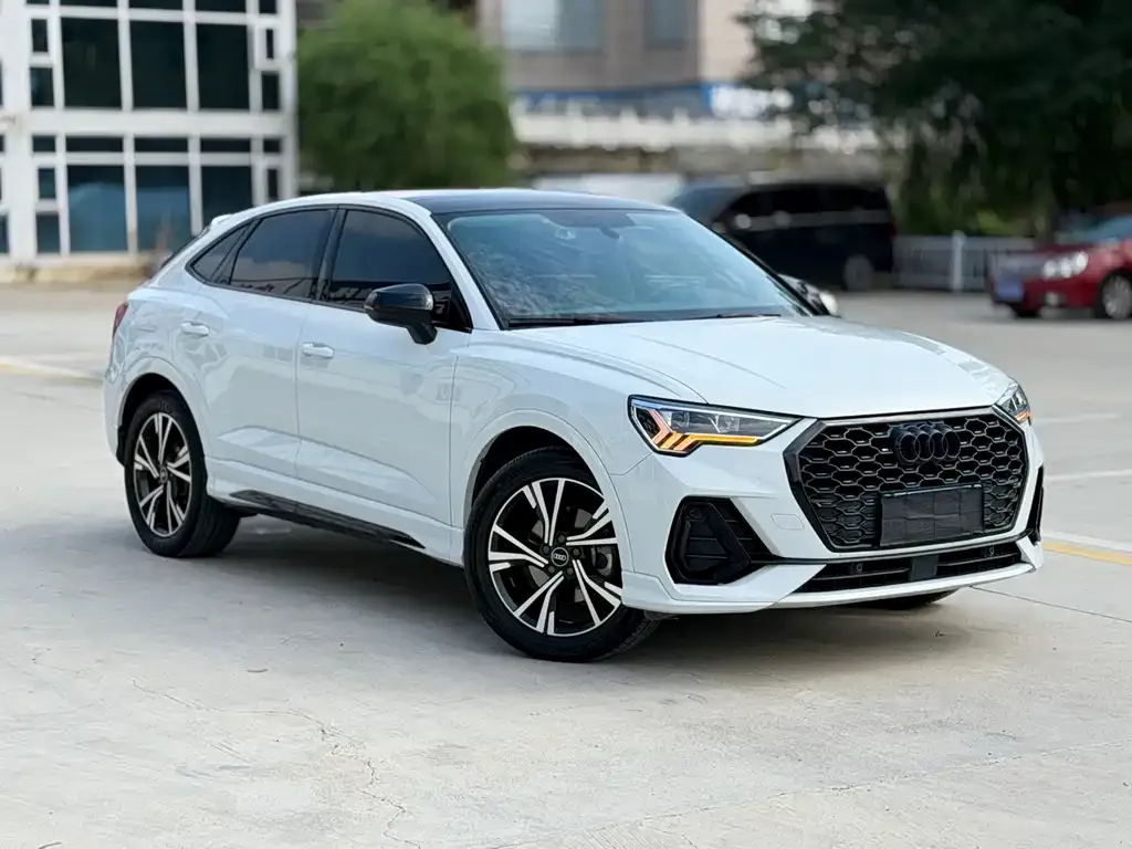 Audi Q3 Sportback — фото 5