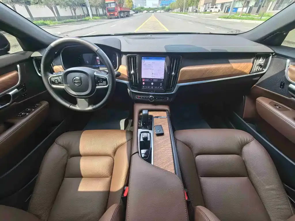 Volvo S90 — фото 4