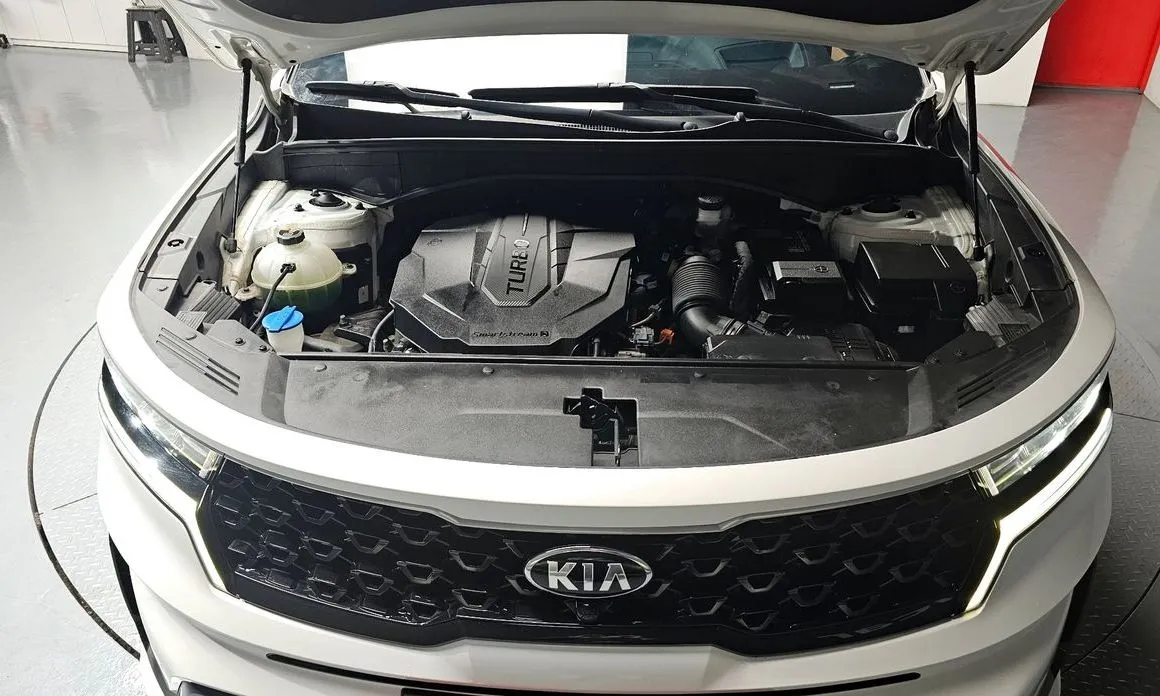 Kia Sorento — фото 6