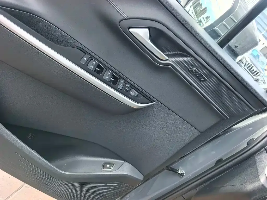 Hyundai Custo — фото 9